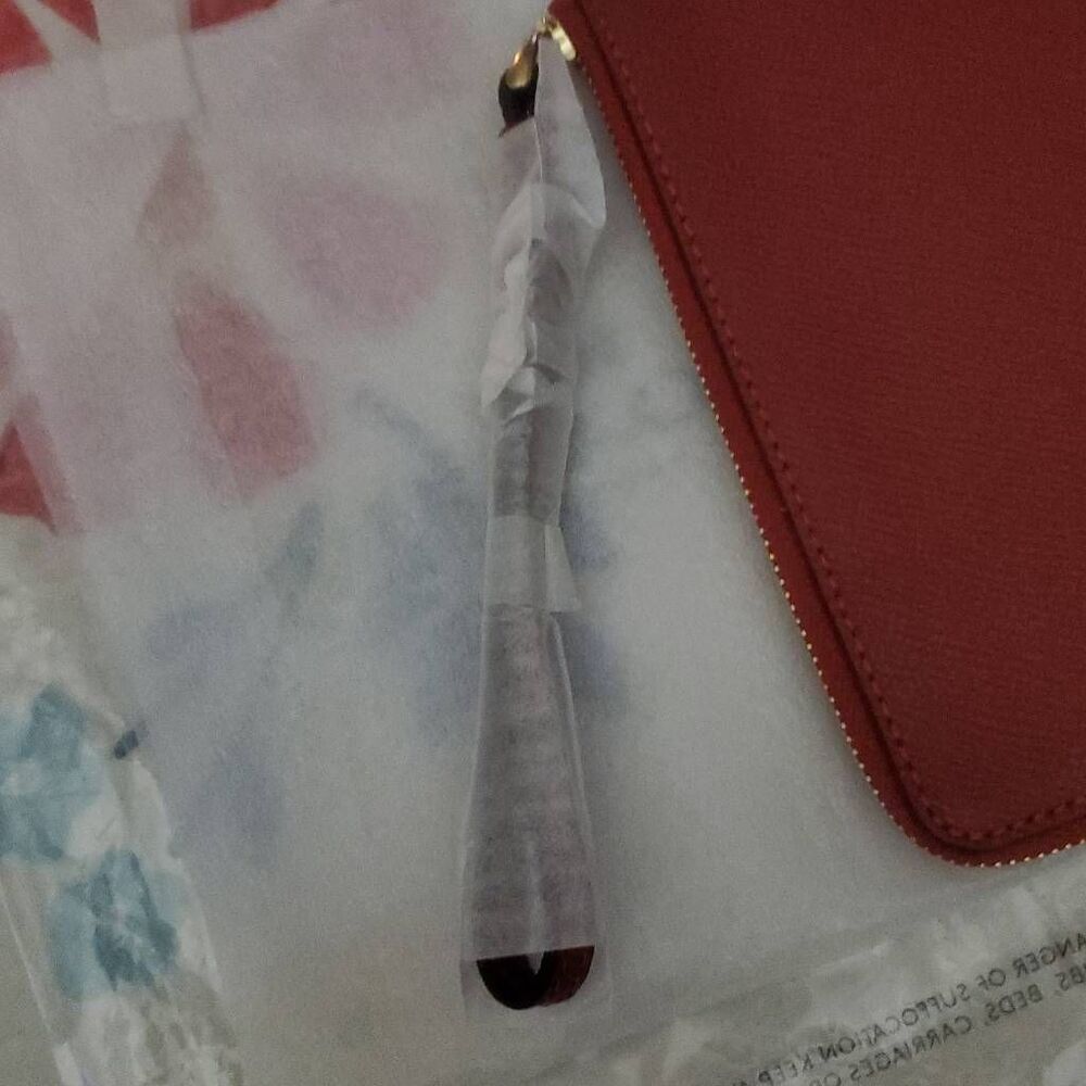 NWT COACH WRISTLET - Picture 5 of 6